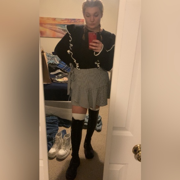 Meet your Posher, Kassi - Picture 7 of 7